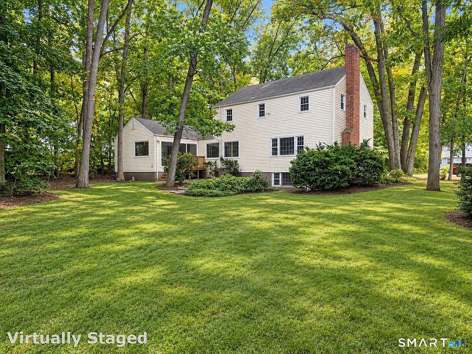 2nd image of 18 Littel Acres Road