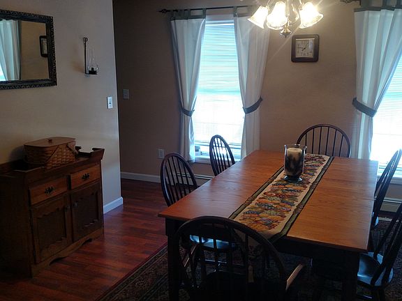 5th image of 15 Tyler Dr