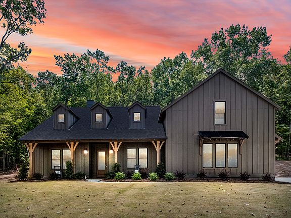 The Fullerton 6 Bedroom Example Home