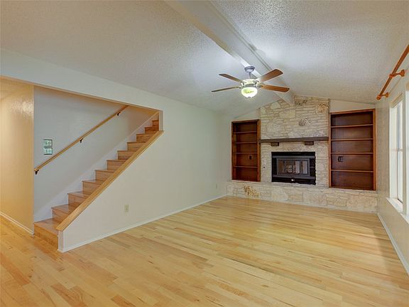 4th image of 510 Yucca Dr