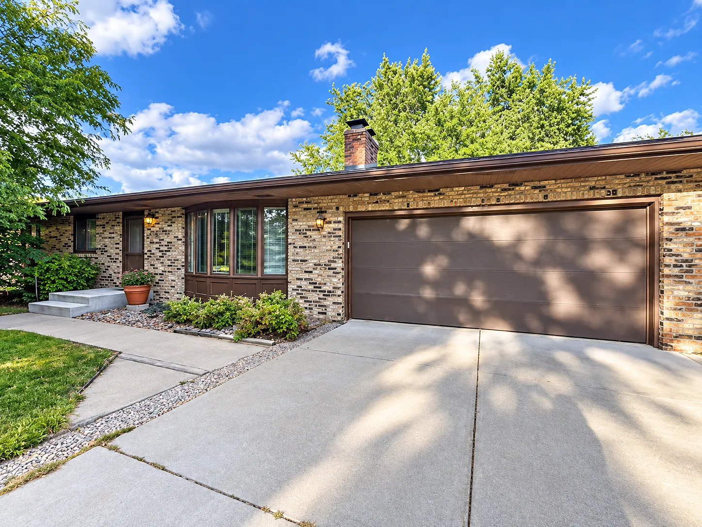 Beautiful 4BR/4BA Brick Rambler in Bloomington! — Photo 1