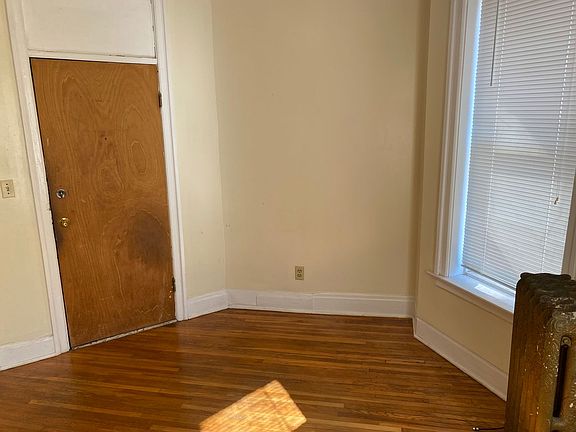 3rd image of 1111-1119 H St #B4