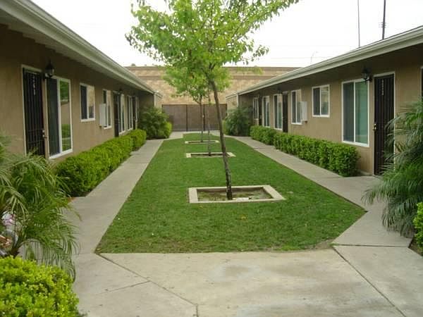 1st image of 277 S Park Ln