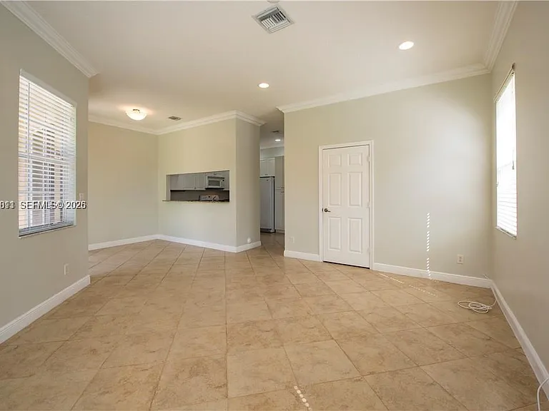 3371 Lakeside Dr #27 — Photo 12