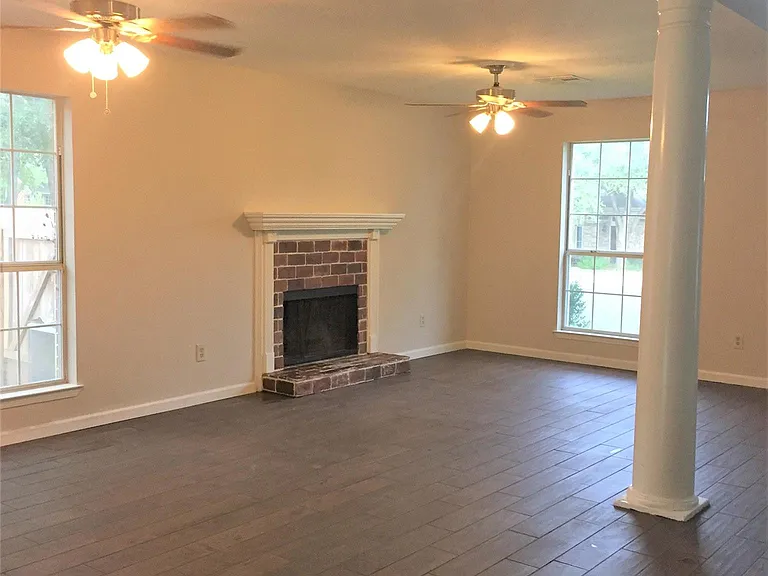 11400 Gatling Gun Ln — Photo 4