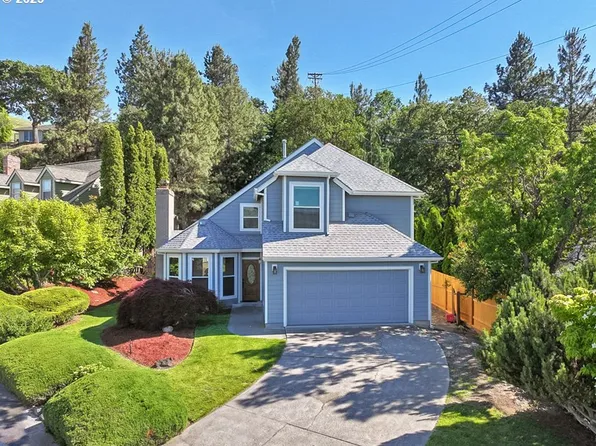 1904 Quinton St, The Dalles, OR 97058