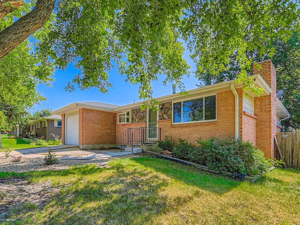 777 Zinnia-Front Exterior. There is large, mature tree in the front yard that provides terrific shade.
