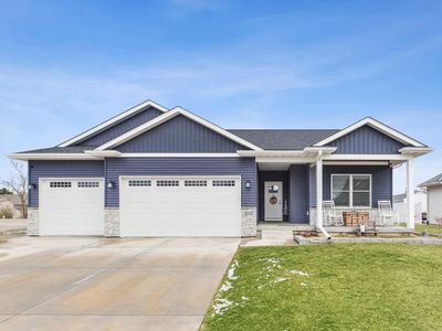 512 W Meadow Ln, Walcott, IA, 52773