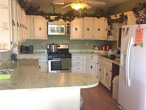 3rd image of 7613 Alpine Dr