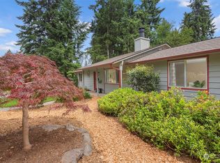 8725 SW 190th St, Vashon, WA 98070