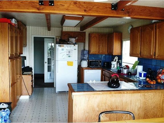 4th image of 210 Delaveaga Park Dr