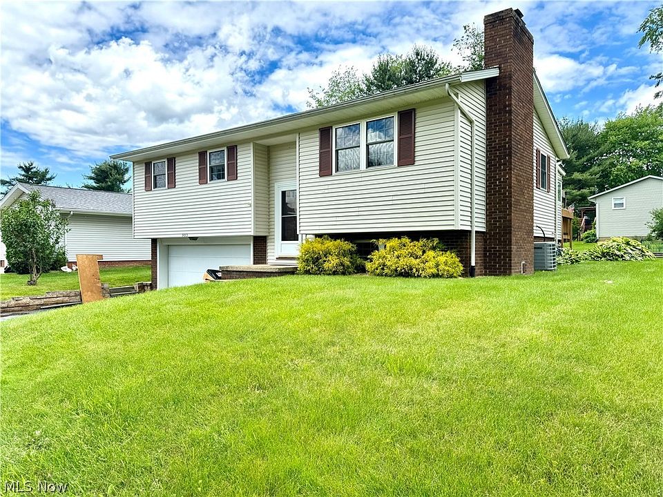 1st image of 903 Marilyn Dr