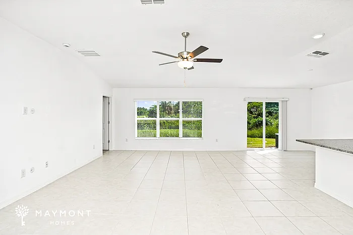 4 bed, 2.0 bath, 1936 sqft, $2,295 — Photo 3