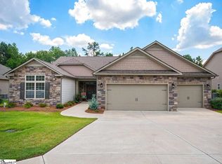 124 Trailwood Dr, Fountain Inn, SC 29644