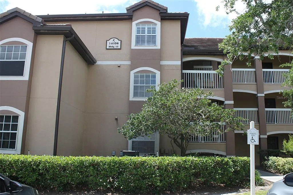 2 bed, 2.0 bath, 1020 sqft, $1,650 — Photo 1
