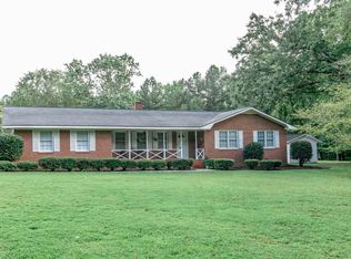 639 Ball Park Rd, Jeffersonville, GA 31044