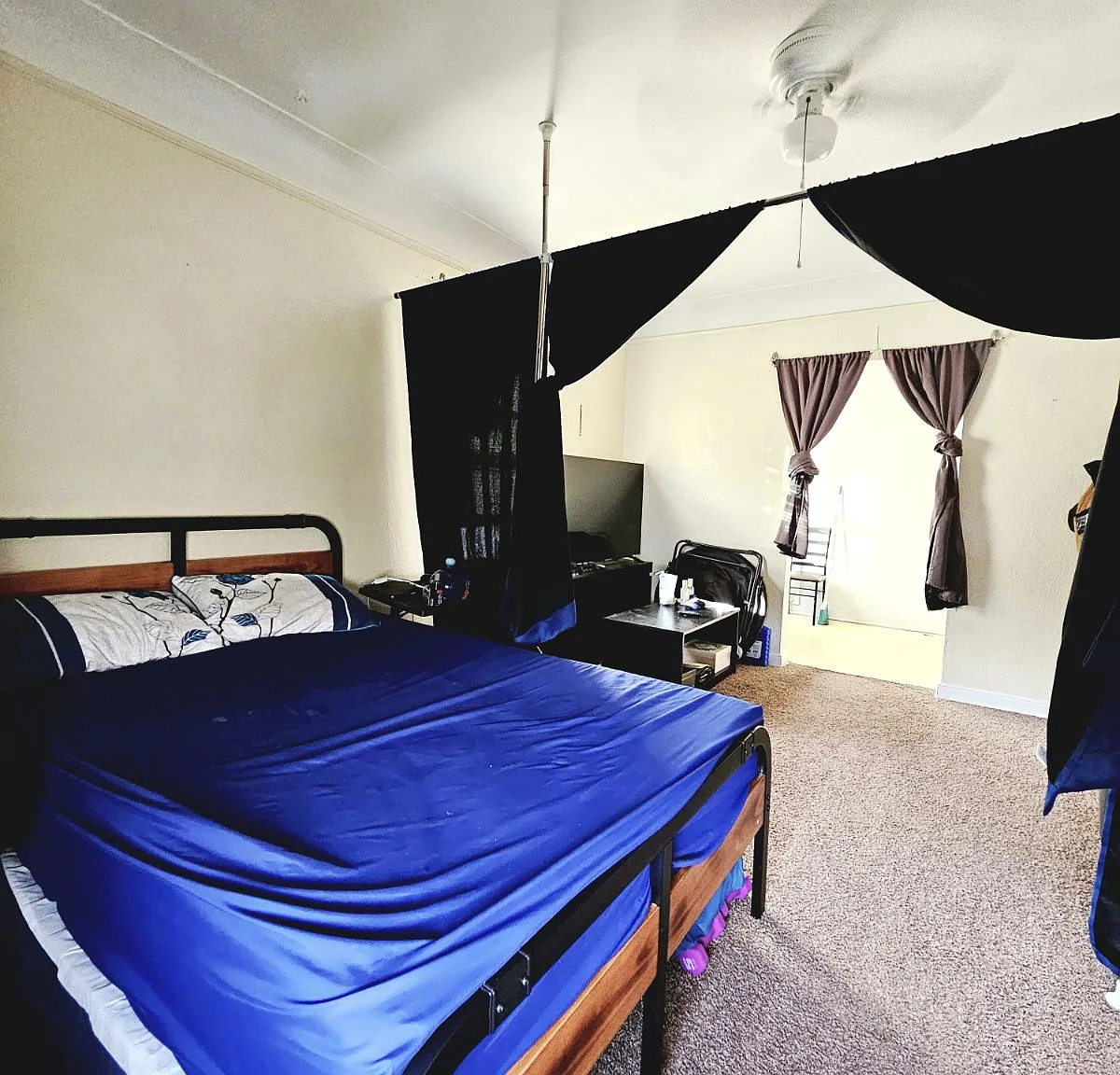 Studio, 450 sqft, $745 — Photo 1