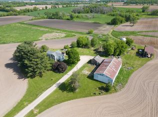 W11499 County Rd E, Randolph, WI 53956