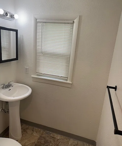 4344 NE Jarrett St #G — Photo 10
