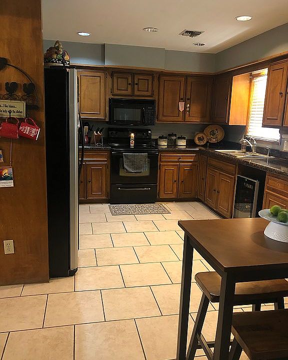 1st image of 1116 Arcadia Dr