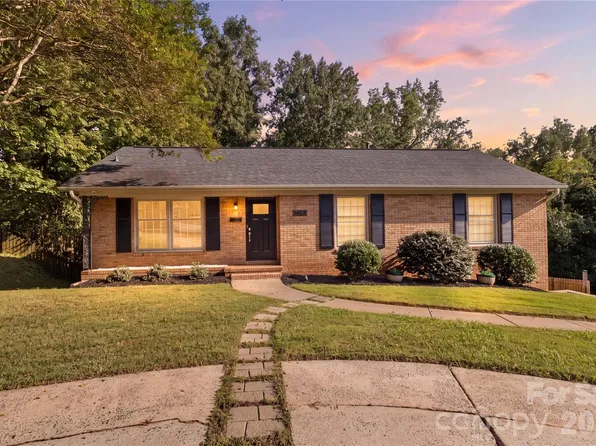6623 Brookcrest Dr, Charlotte, NC 28210