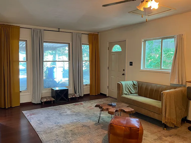 Studio apt