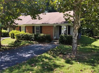 1917 Alyssum Pl, Winston Salem, NC 27127