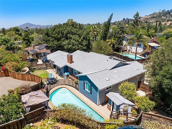 3rd image of 9350 Carmichael Dr