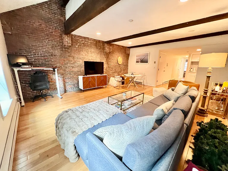 96 Commercial St #3 — Photo 1