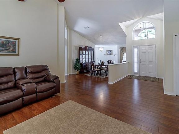 5th image of 3909 Lake Mirage Blvd