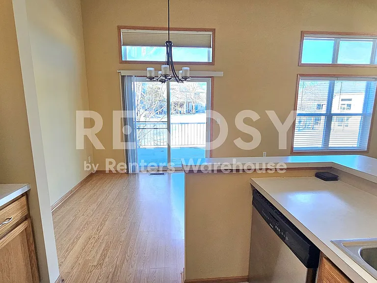 7648 Century Blvd — Photo 26