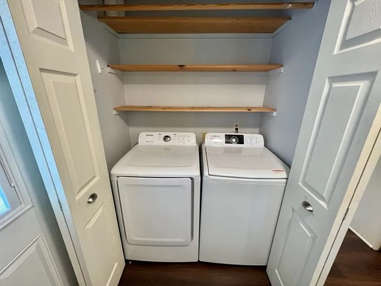 720 Eugenia Ct — Photo 17