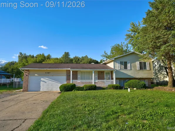 4367 Chicory Ln, Burton, MI 48519
