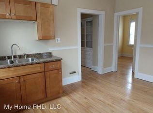 3228 N Achilles St UPPR A, Milwaukee, WI