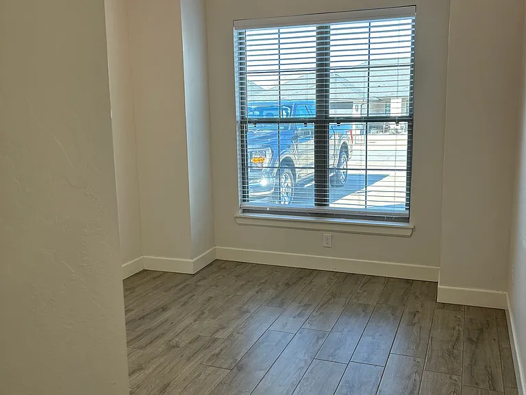 4312 NW 155th Pl — Photo 39