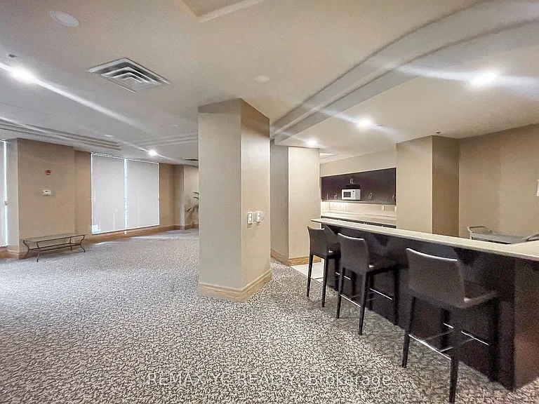 5500 Yonge St #2410 — Photo 37