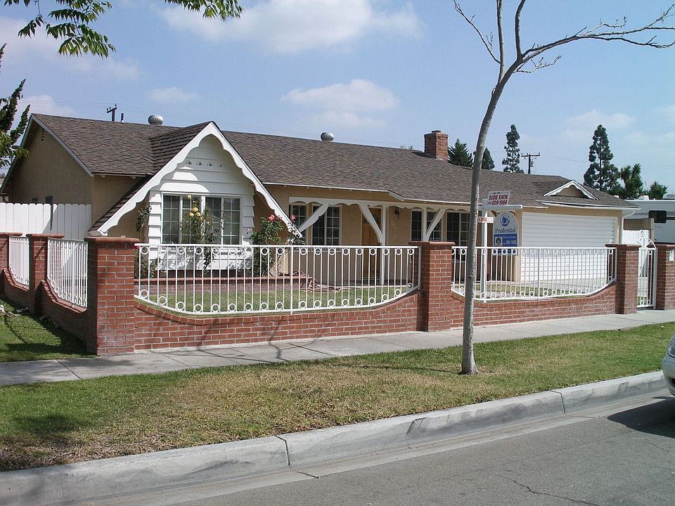 Extensive Brick Work