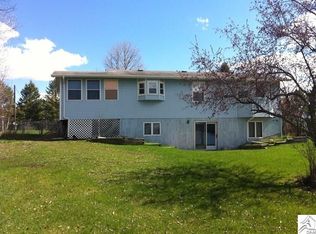 36647 N Shoreland Rd, Sturgeon Lake, MN 55783
