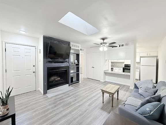 2nd image of 7522 Holly Hill Dr APT 12