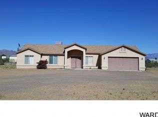 802 S Hassayampa Rd, Golden Valley, AZ 86413