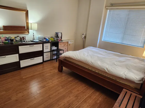 399 11th St, Palisades Park, NJ 07650