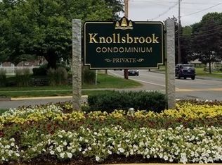 20 Brian Dr APT E, Stoughton, MA 02072