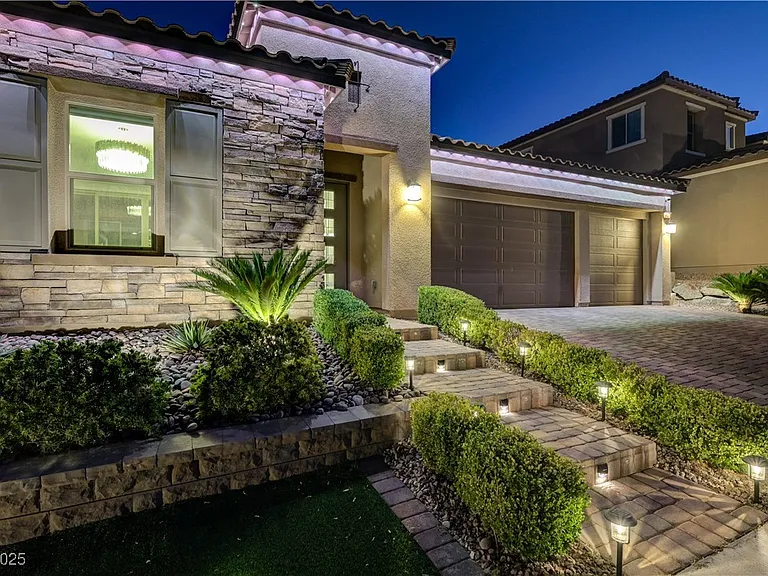 3943 Reyes Ave — Photo 90