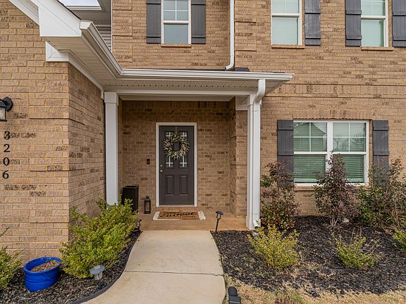 2nd image of 3206 Southfield Ln
