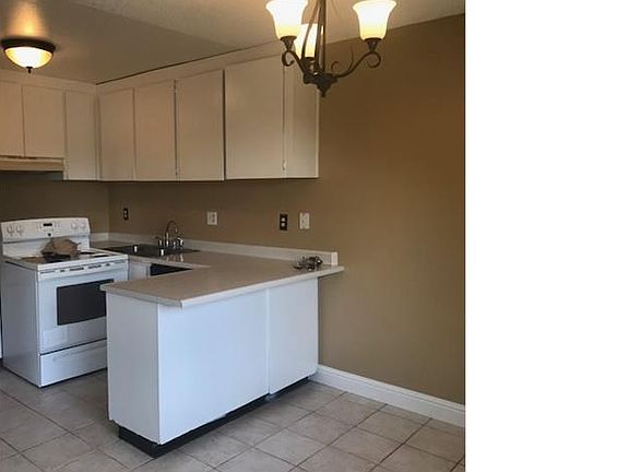 2nd image of 235 Sunnyhills Dr