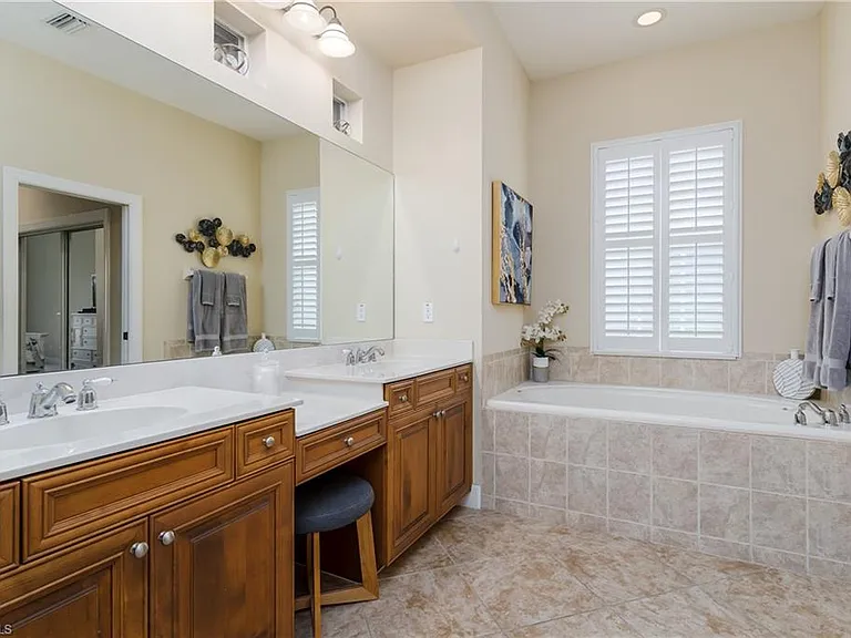 8754 Hideaway Harbor Ct — Photo 25
