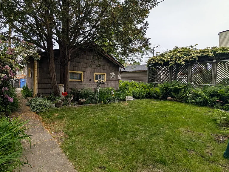 1304 W Elmdale Ave #1 — Photo 8