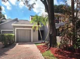 6656 Thornhill Ct, Boca Raton, FL 33433