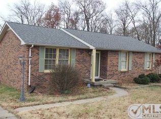 50 West Dr, Clarksville, TN 37040