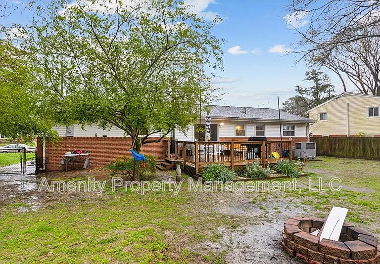 409 Caren Dr — Photo 29